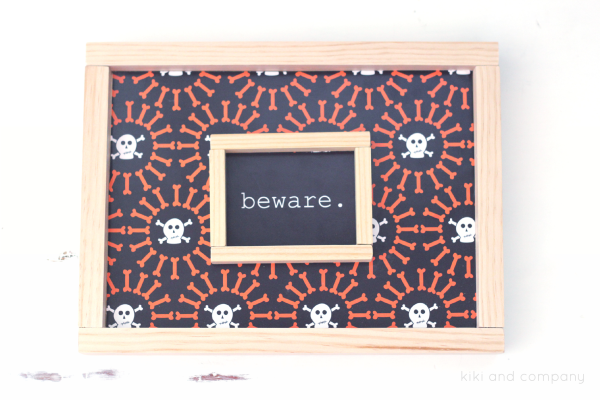 Free Printable Halloween Signs from kiki and company. Cute.