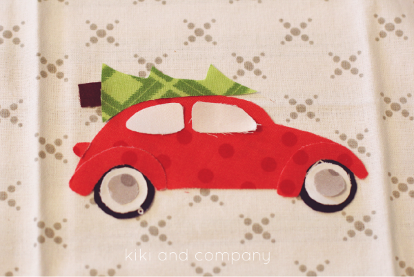 DIY kitchen Christmas towel...free template and printable at kiki and company. #christmas png